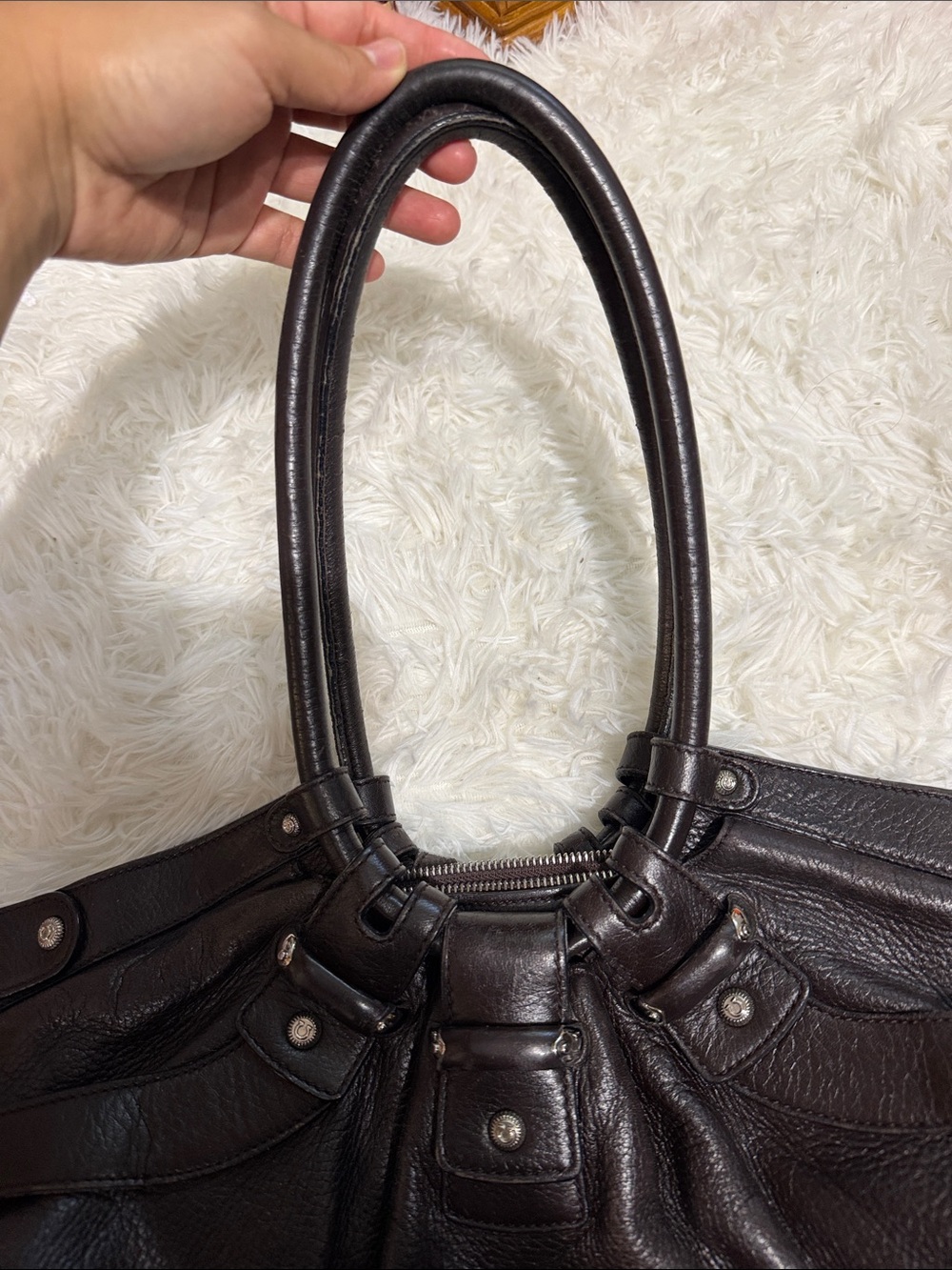 Salvatore Ferragamo Dark Brown Pebbled Leather Shoulder Bag - Picture 3 of 9